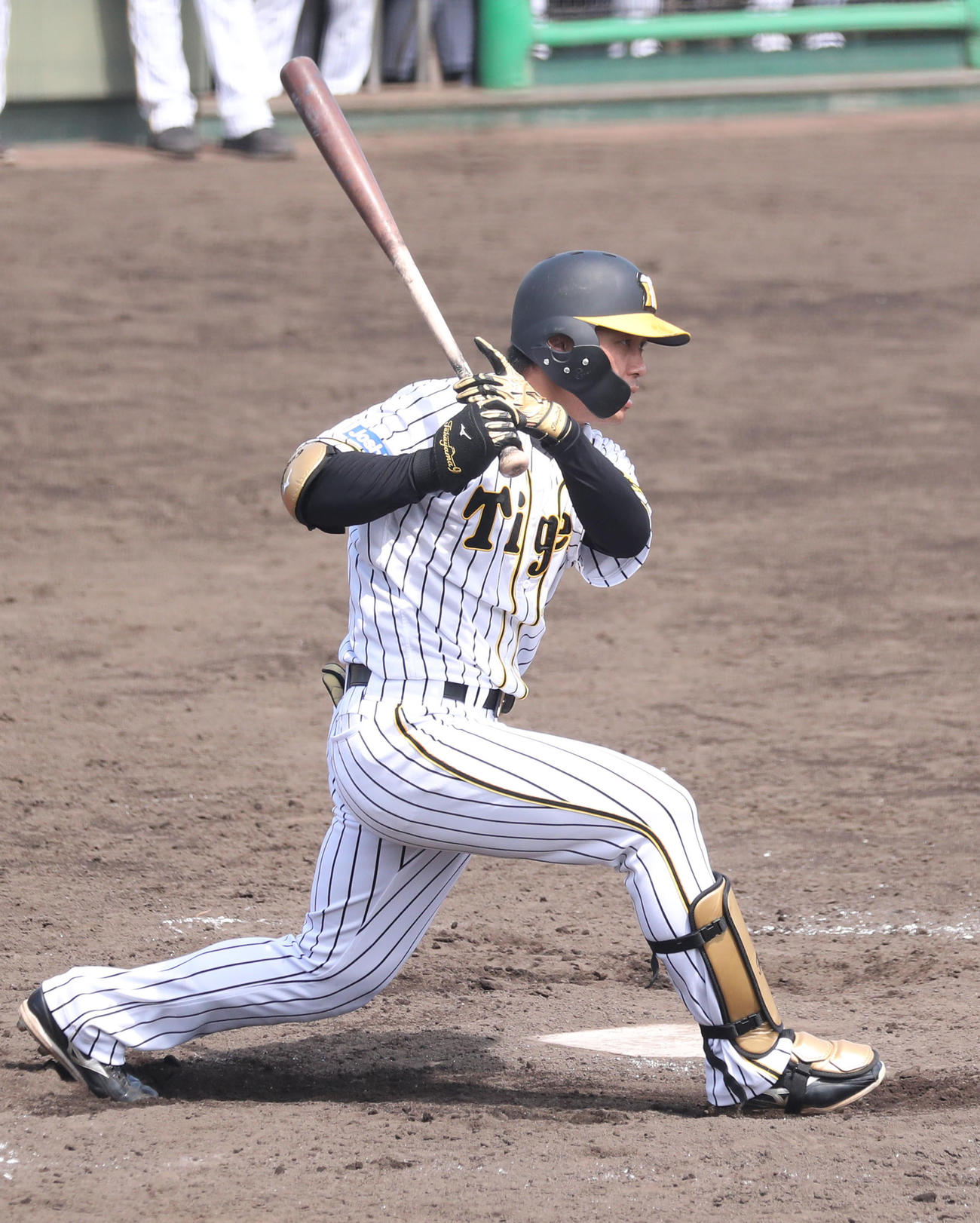 ウエスタンリーグ広島戦　5回に右前打を放つ阪神高山（代表撮影）