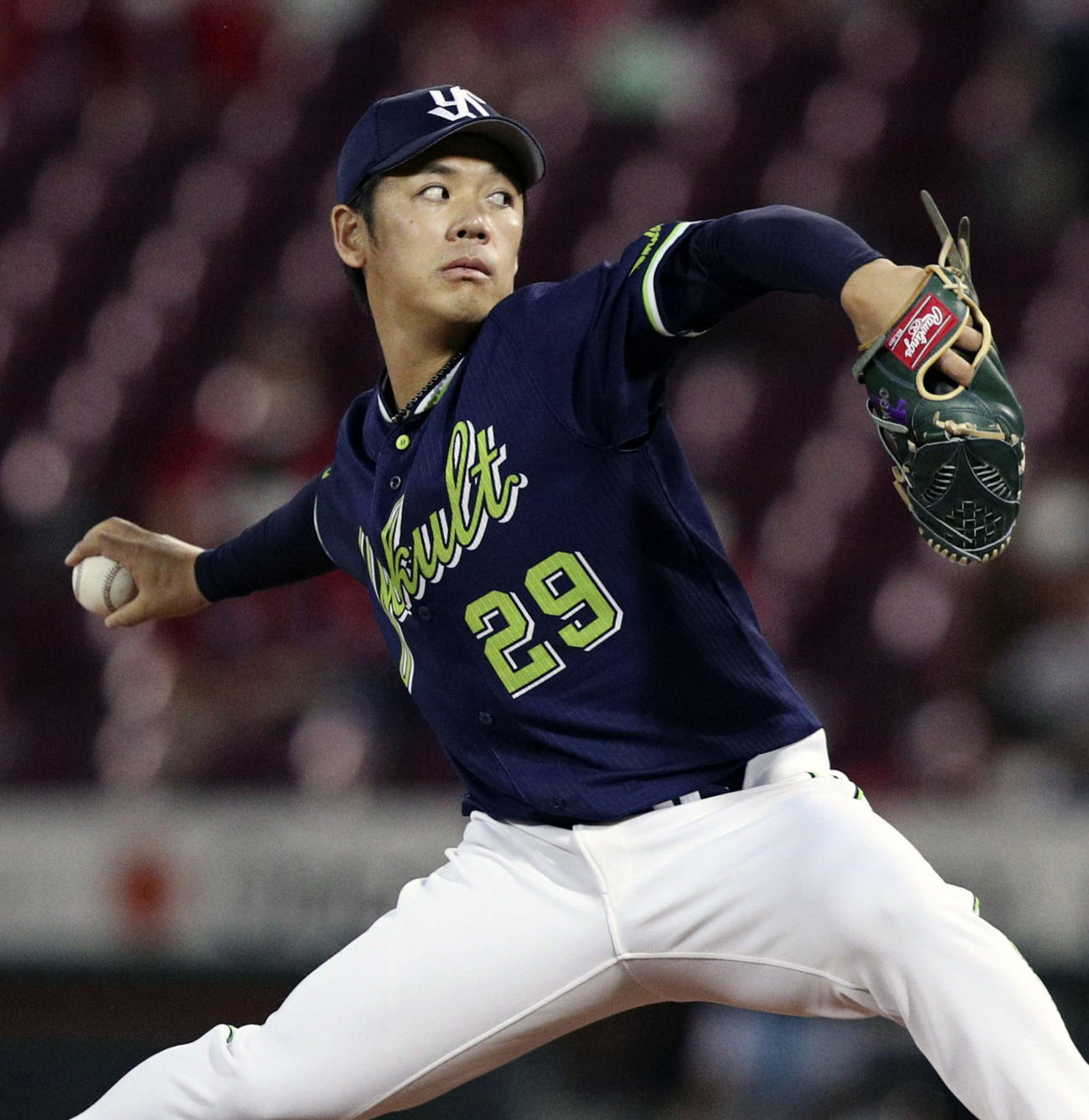 6回2失点で4勝目を挙げたヤクルト小川（共同）