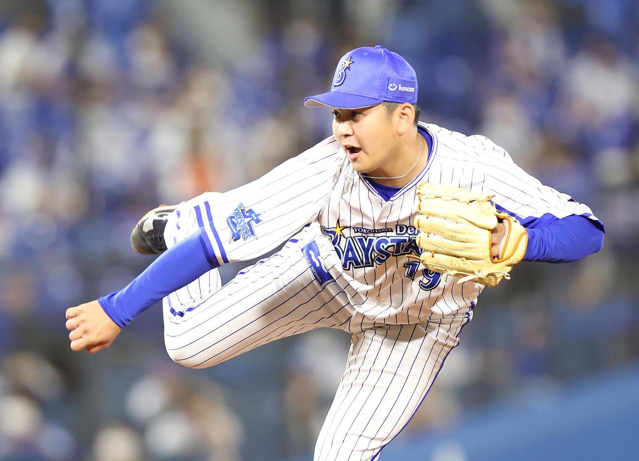 DeNA対巨人　9回表にDeNA4番手で登板した山崎（撮影・河野匠）