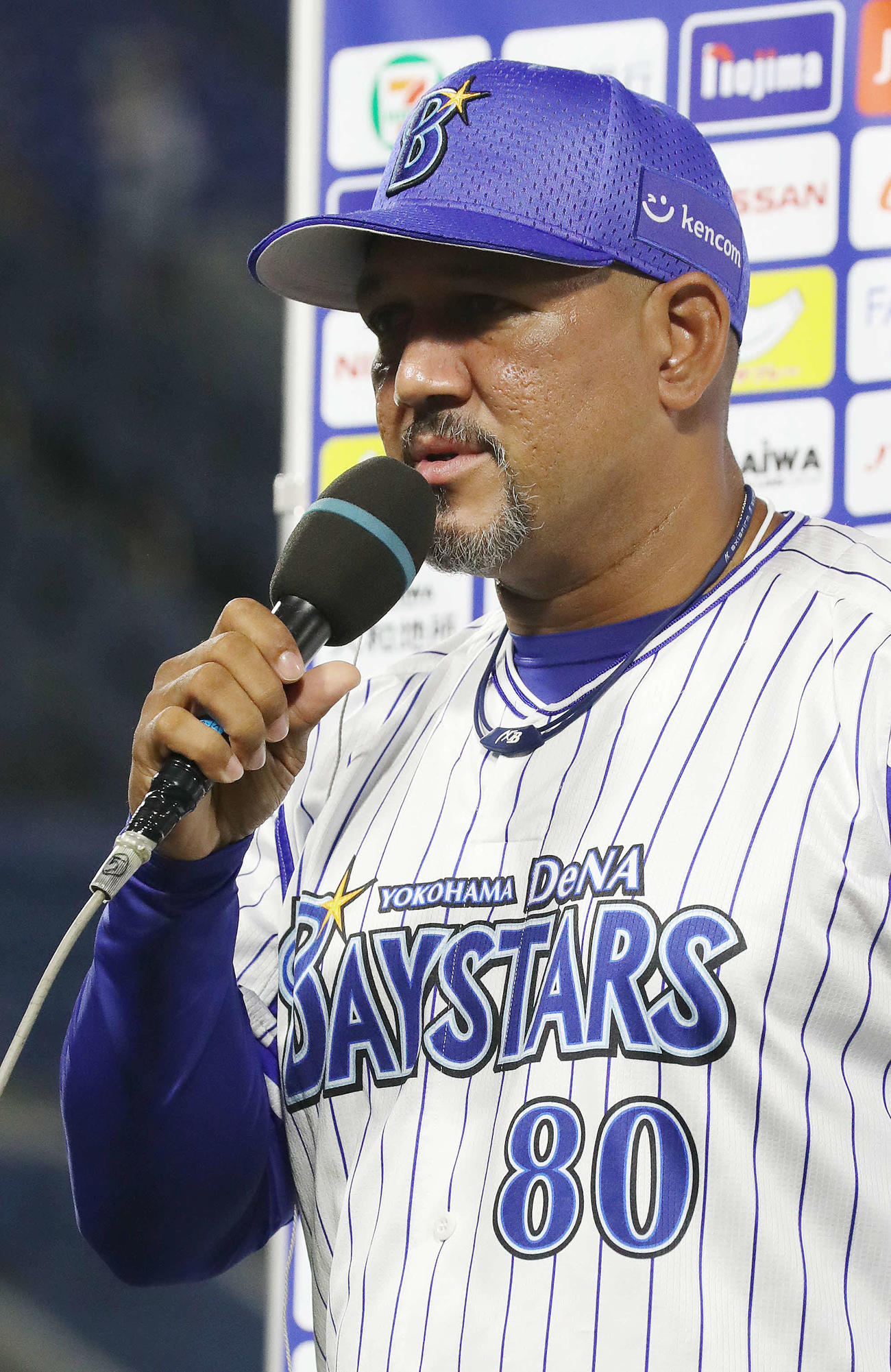 DeNA対巨人　試合後、険しい表情でインタビューに臨んだラミレス監督（撮影・河野匠）