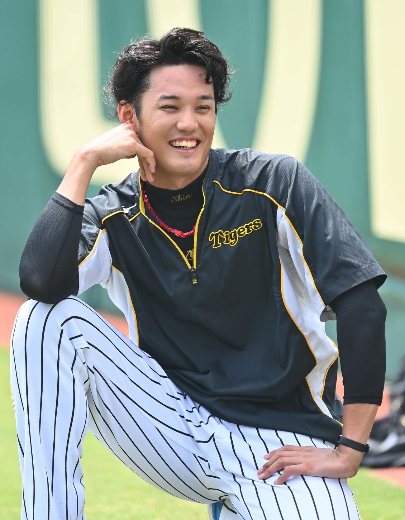 笑顔を見せる藤浪晋太郎（撮影・上田博志）