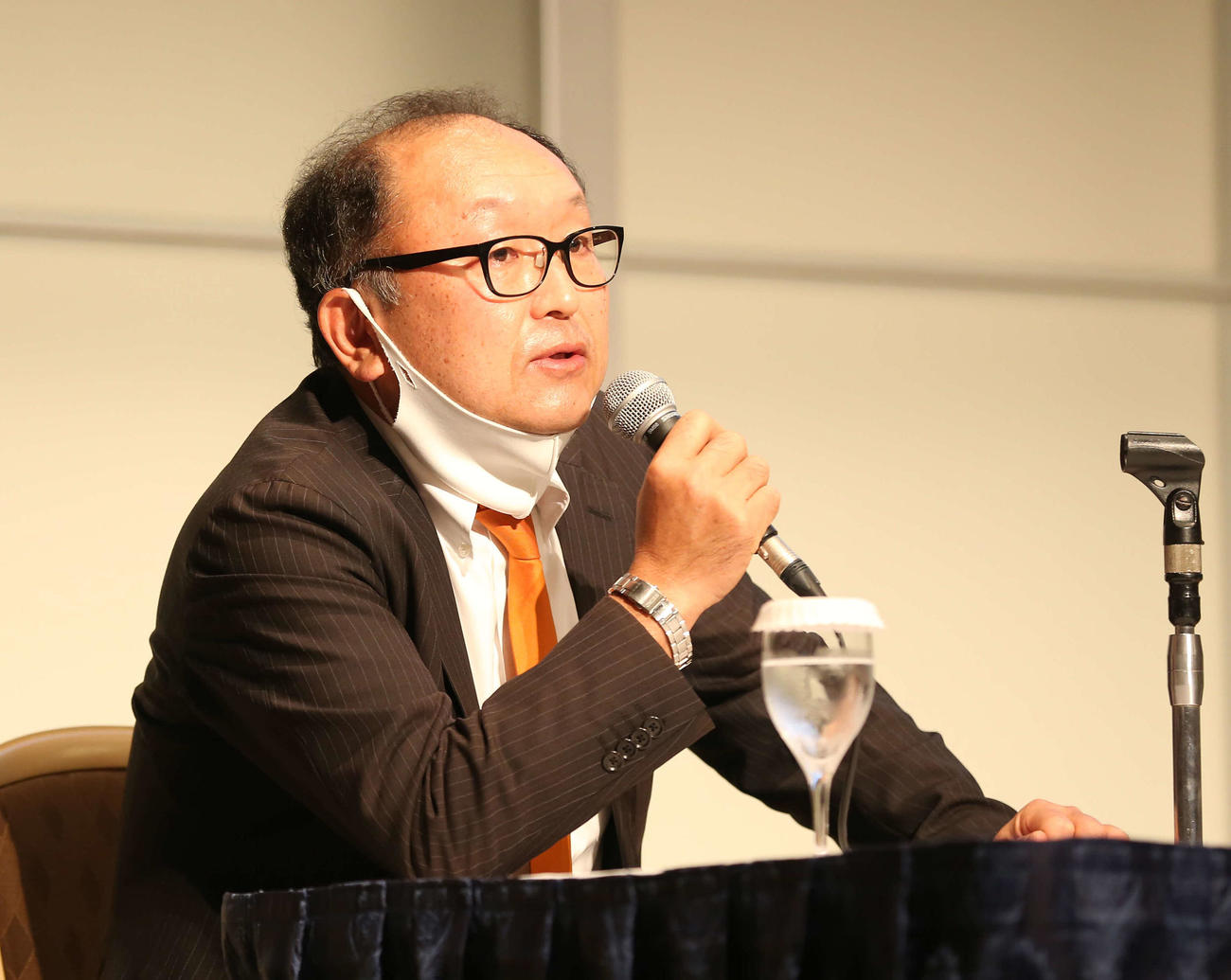 東京ドームの新たな取り組みについての記者発表会に臨んだ読売巨人軍の今村社長（撮影・河野匠）