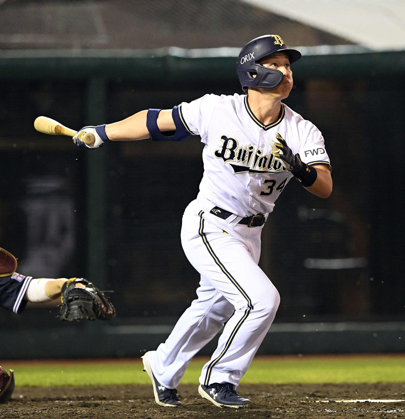 楽天対オリックス　5回表オリックス無死、吉田正は右越えソロ本塁打を放つ（撮影・滝沢徹郎）
