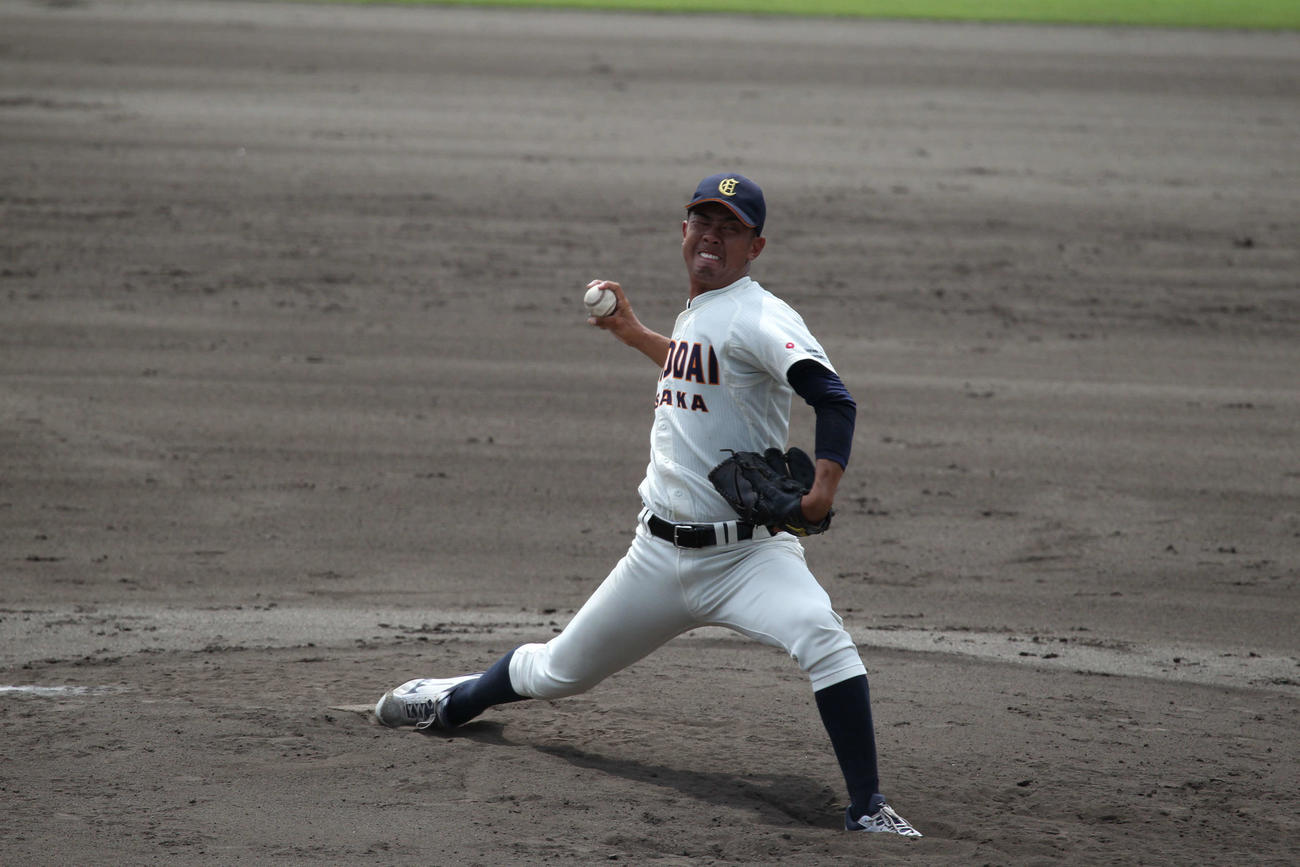 大院大戦に先発し4回1／33失点だった大商大・吉川（撮影・佐藤妙月）