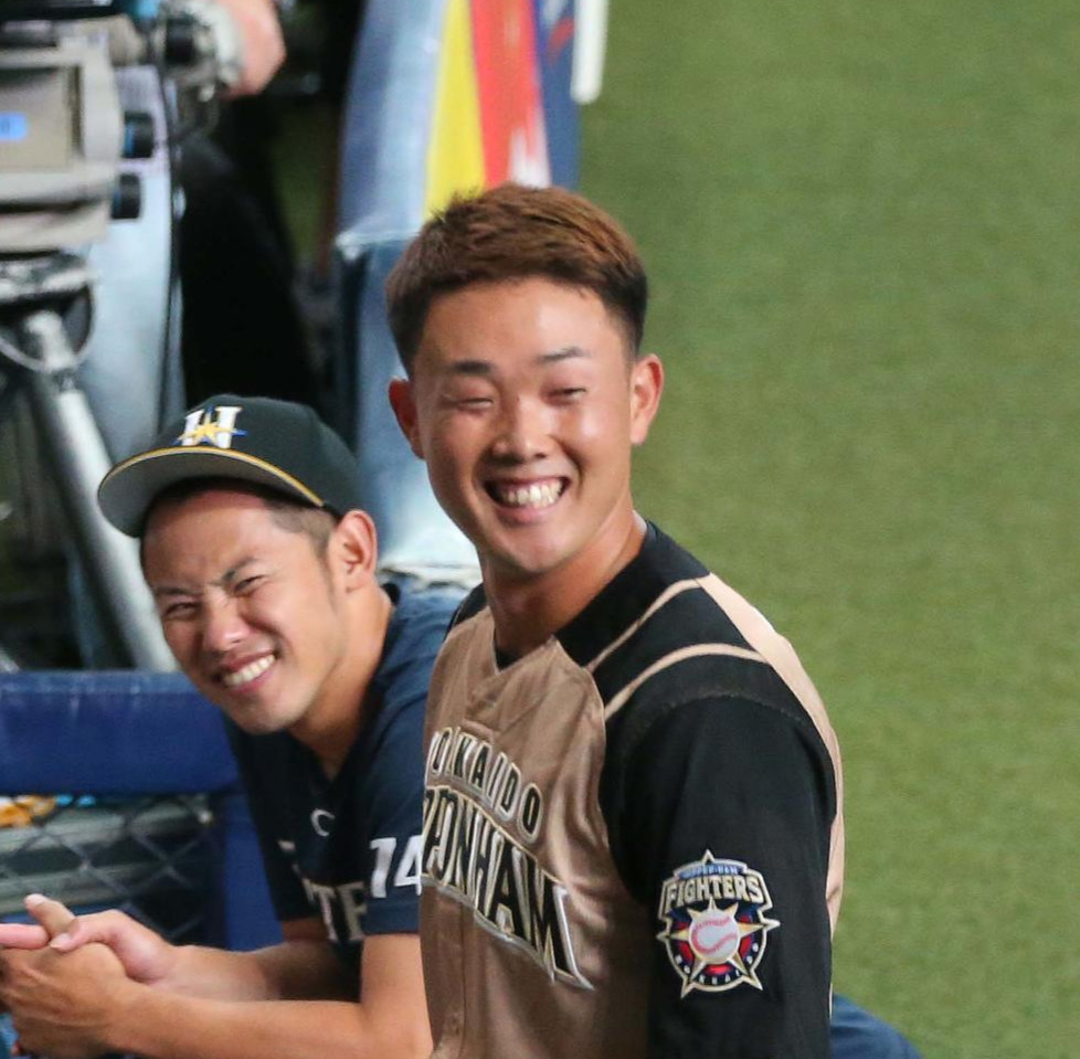 日本ハム高浜（右）（2020年7月8日撮影）
