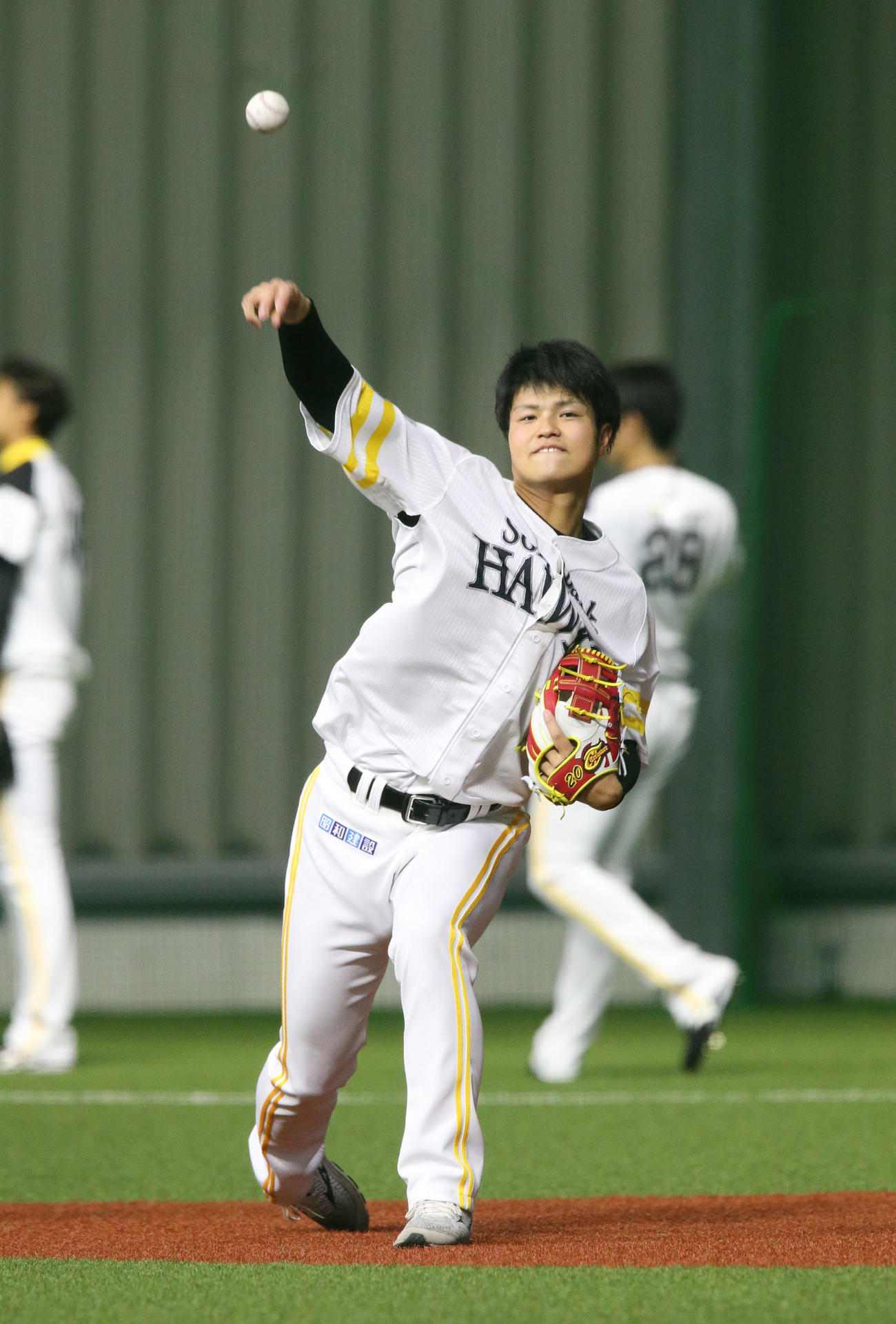 ソフトバンク甲斐野央（2020年3月17日撮影）