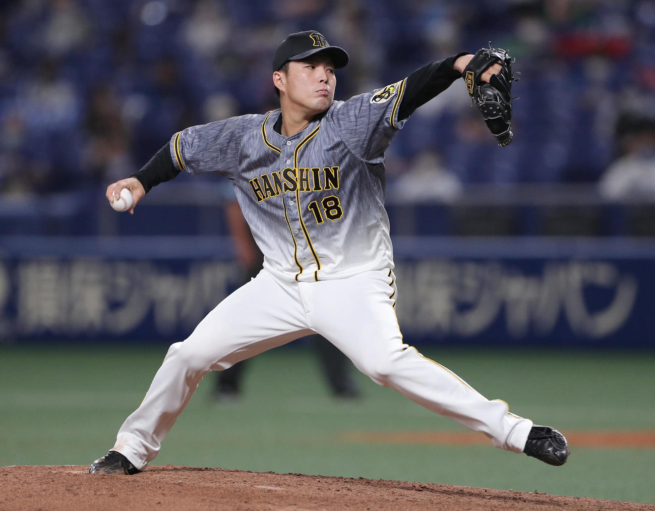 中日対阪神　阪神2番手で登板する馬場（撮影・前田充）