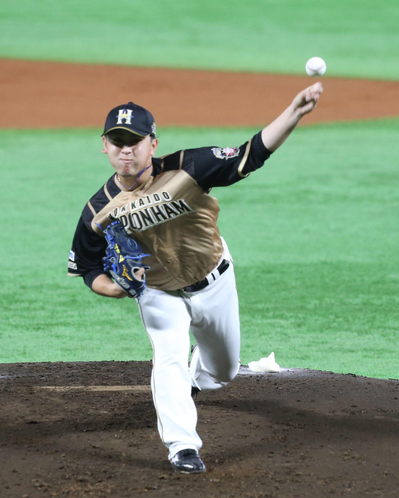 ソフトバンク対日本ハム　先発・河野竜生（撮影・屋方直哉）