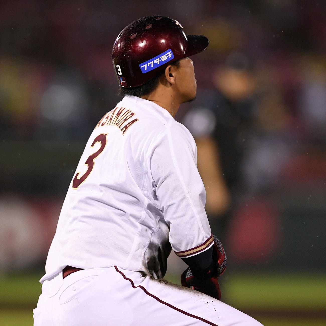 楽天対オリックス　5回裏楽天1死満塁、浅村は三ゴロを放つも一塁へヘッドスライディングし併殺崩れとなる（撮影・滝沢徹郎）