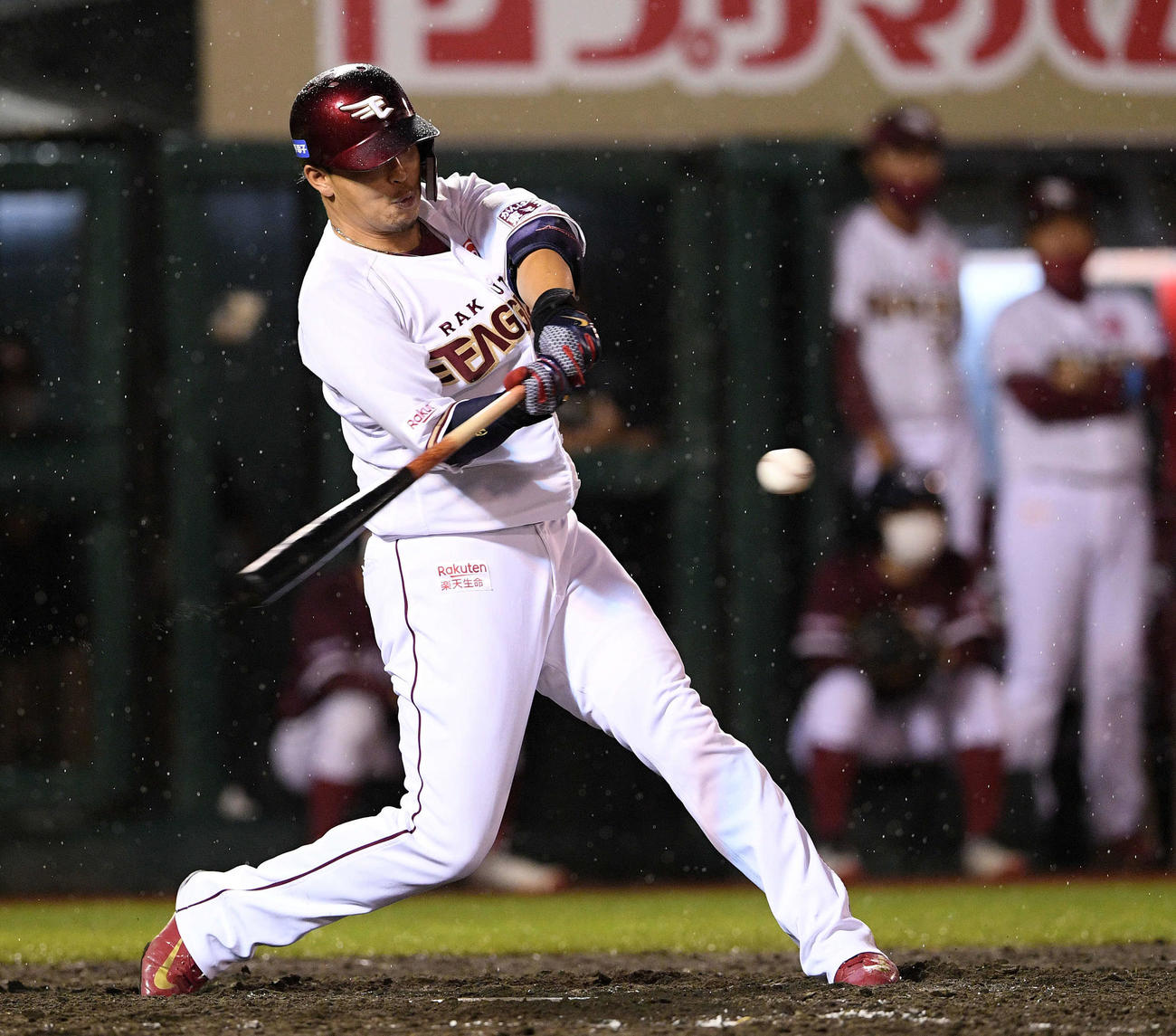 楽天対オリックス　5回裏楽天1死満塁、浅村は三ゴロに倒れる（撮影・滝沢徹郎）