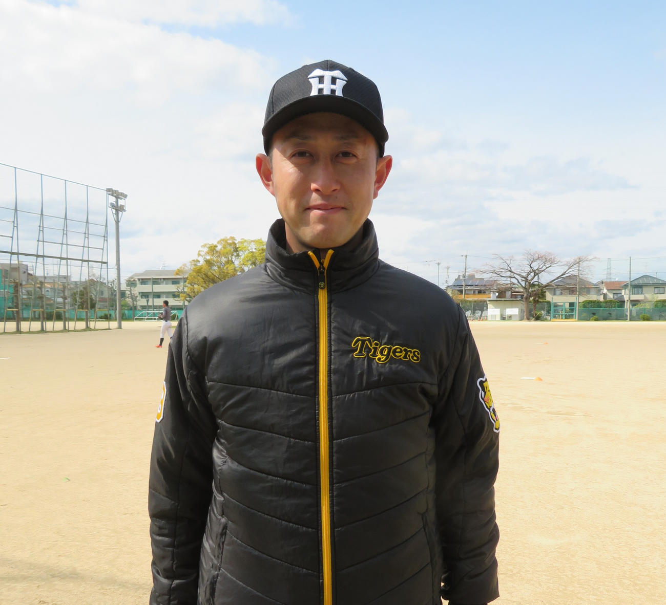 タイガースアカデミーのコーチを務める元阪神の今成亮太氏（2019年4月11日撮影）