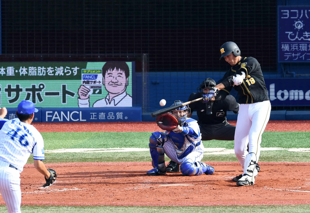 18年9月16日DeNA戦の3回表、阪神藤浪晋太郎は左越え満塁本塁打を放つ。投手田中健二朗