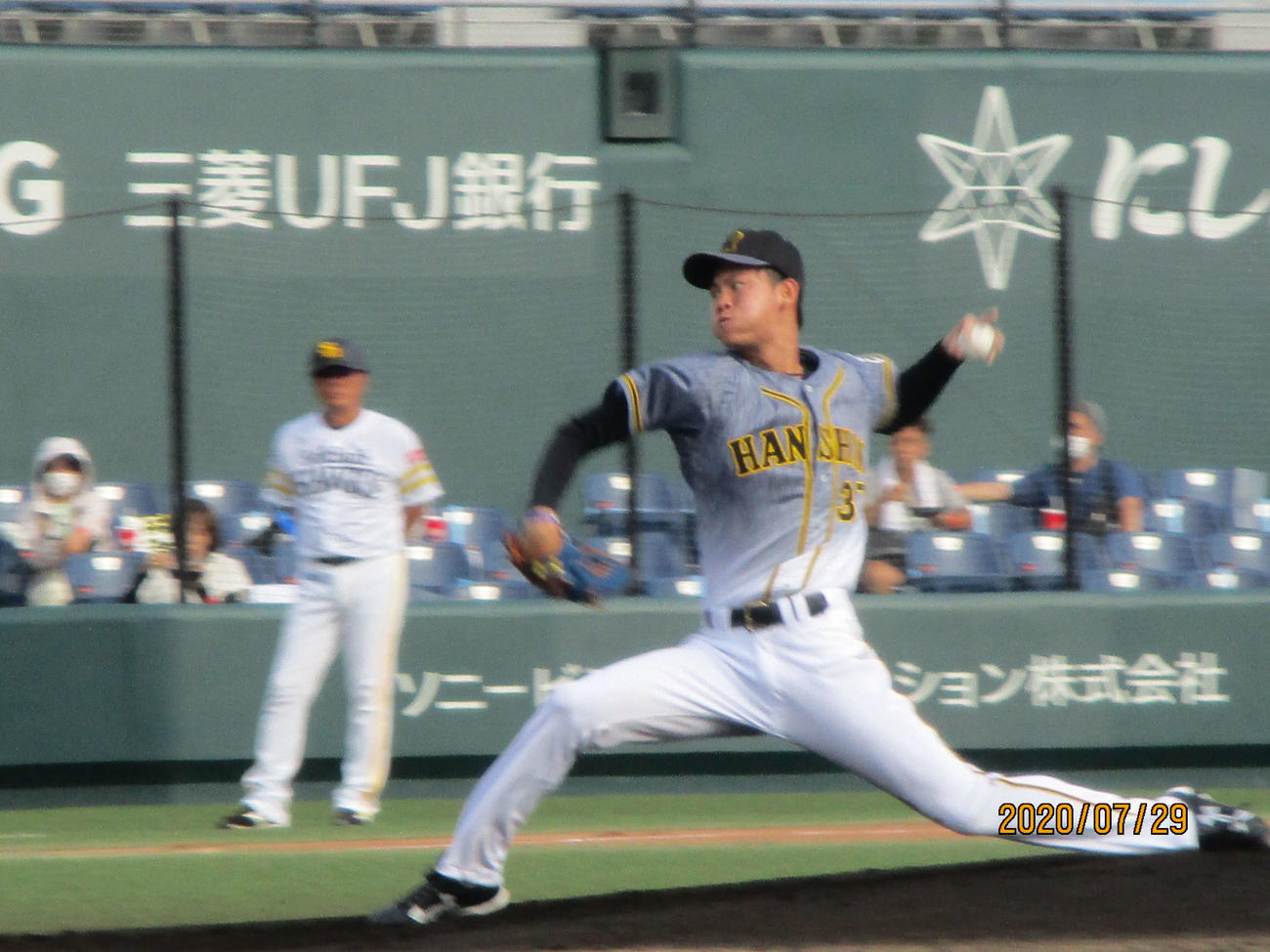 2軍ソフトバンク戦に先発する阪神ドラフト3位の及川（撮影・只松憲）