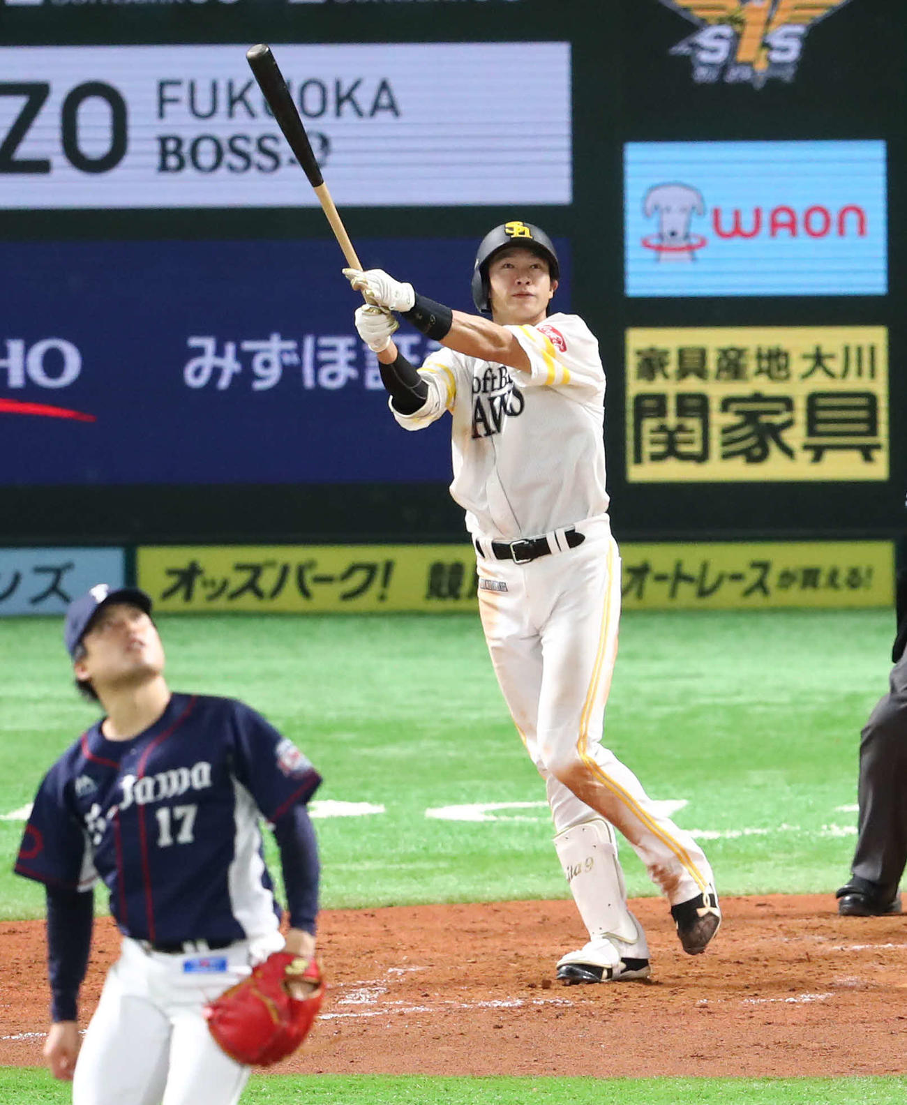 ソフトバンク対西武　5回裏ソフトバンク1死、柳田は左中間に本塁打を放つ（撮影・梅根麻紀）