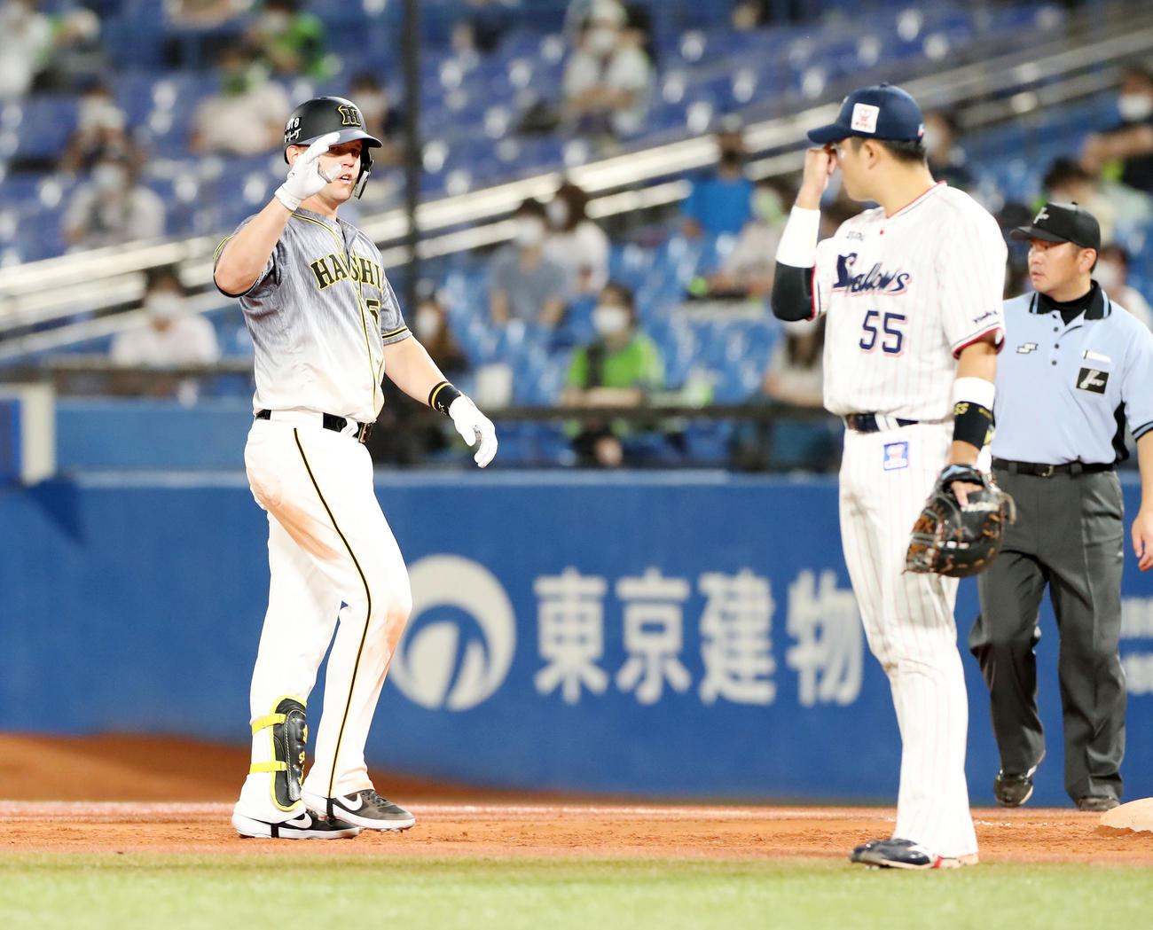 ヤクルト対阪神　9回表阪神1死、サンズは中前打を放つ（撮影・加藤哉）