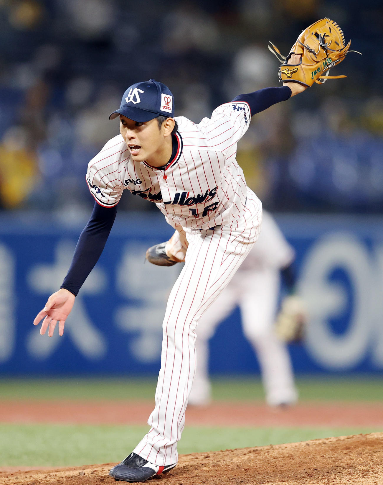 ヤクルト対阪神　力投するヤクルト先発の原（撮影・狩俣裕三）
