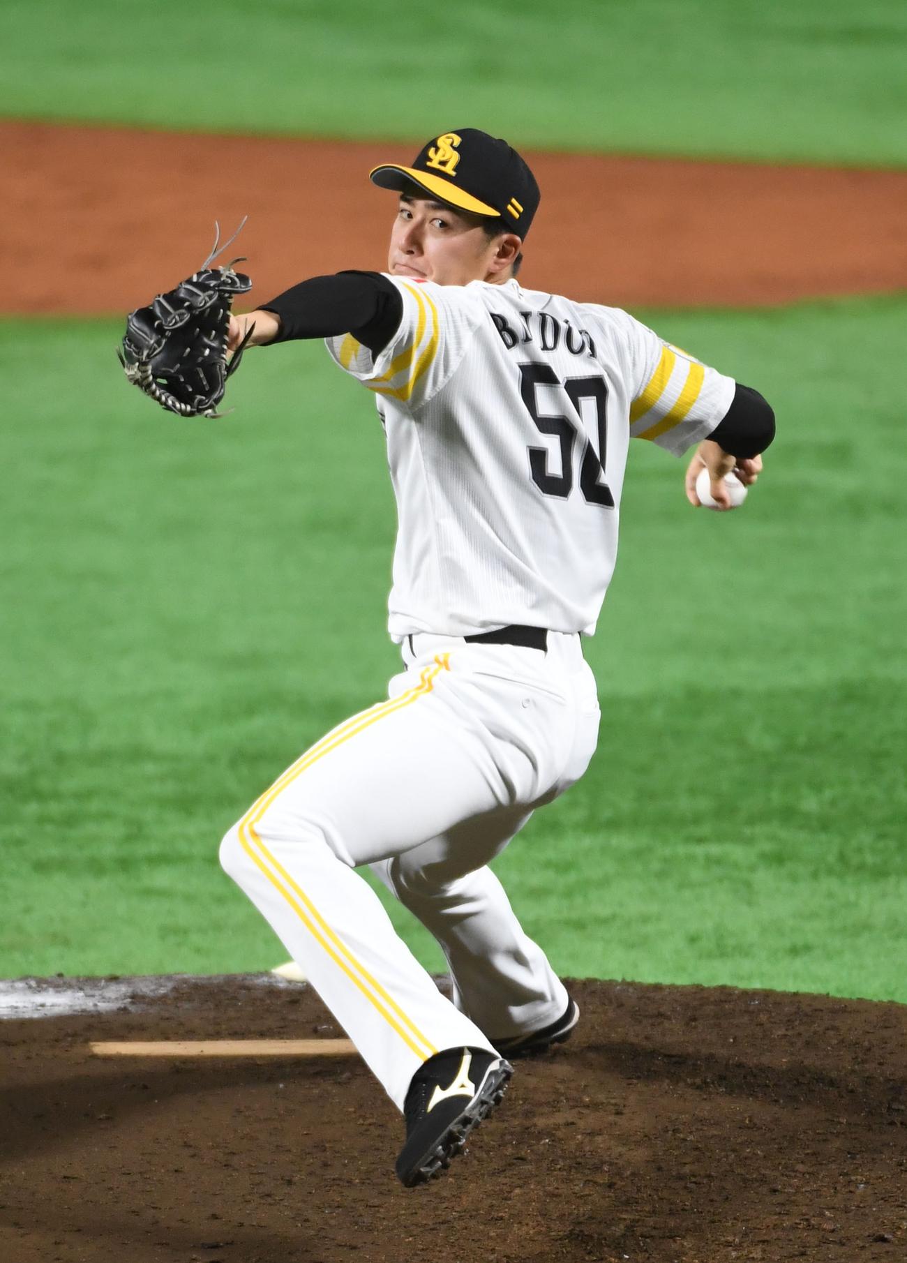 ソフトバンク対西武　5回途中で5失点した先発の板東（撮影・今浪浩三）