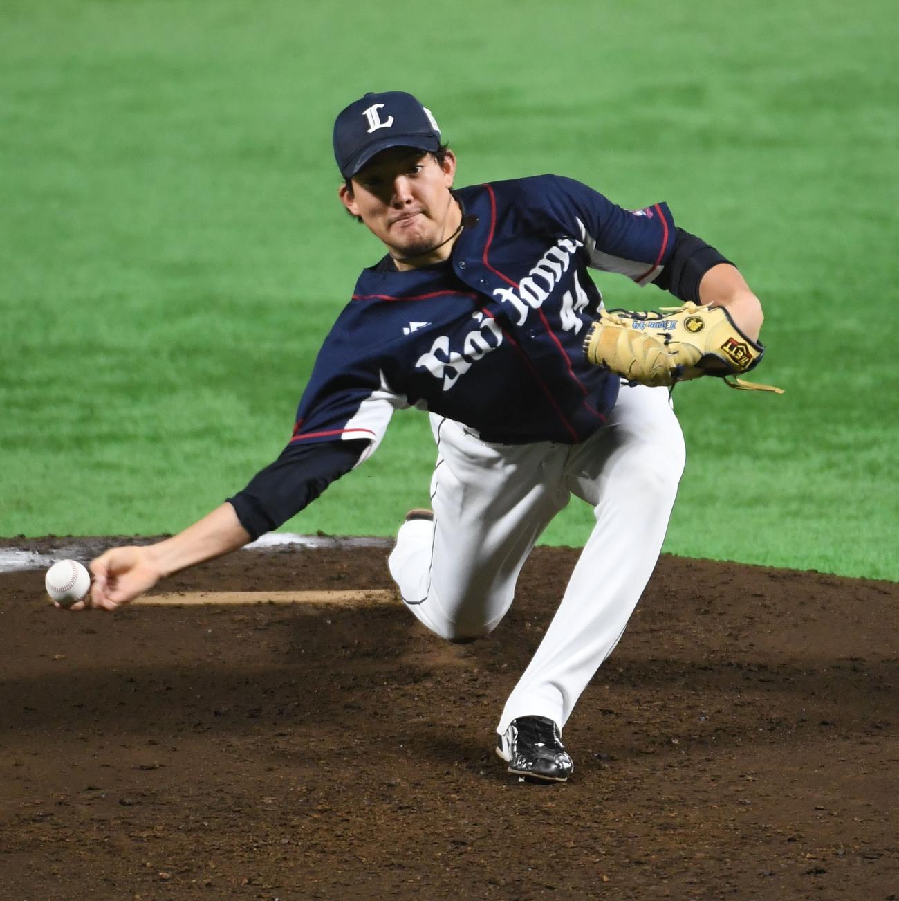ソフトバンク対西武　先発の与座海人（撮影・今浪浩三）