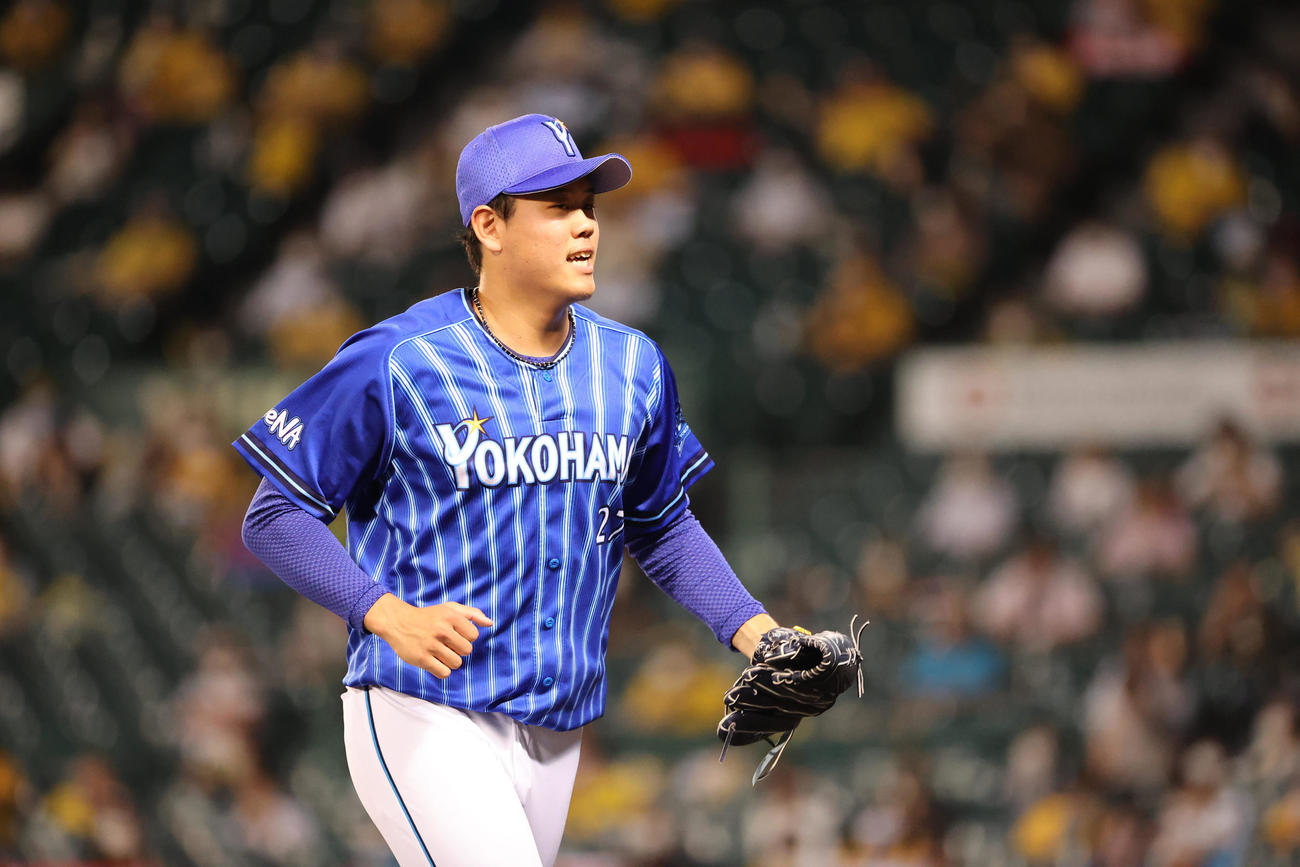 2回裏阪神2死、木浪聖也を見逃し三振に切る上茶谷大河（撮影・清水貴仁）
