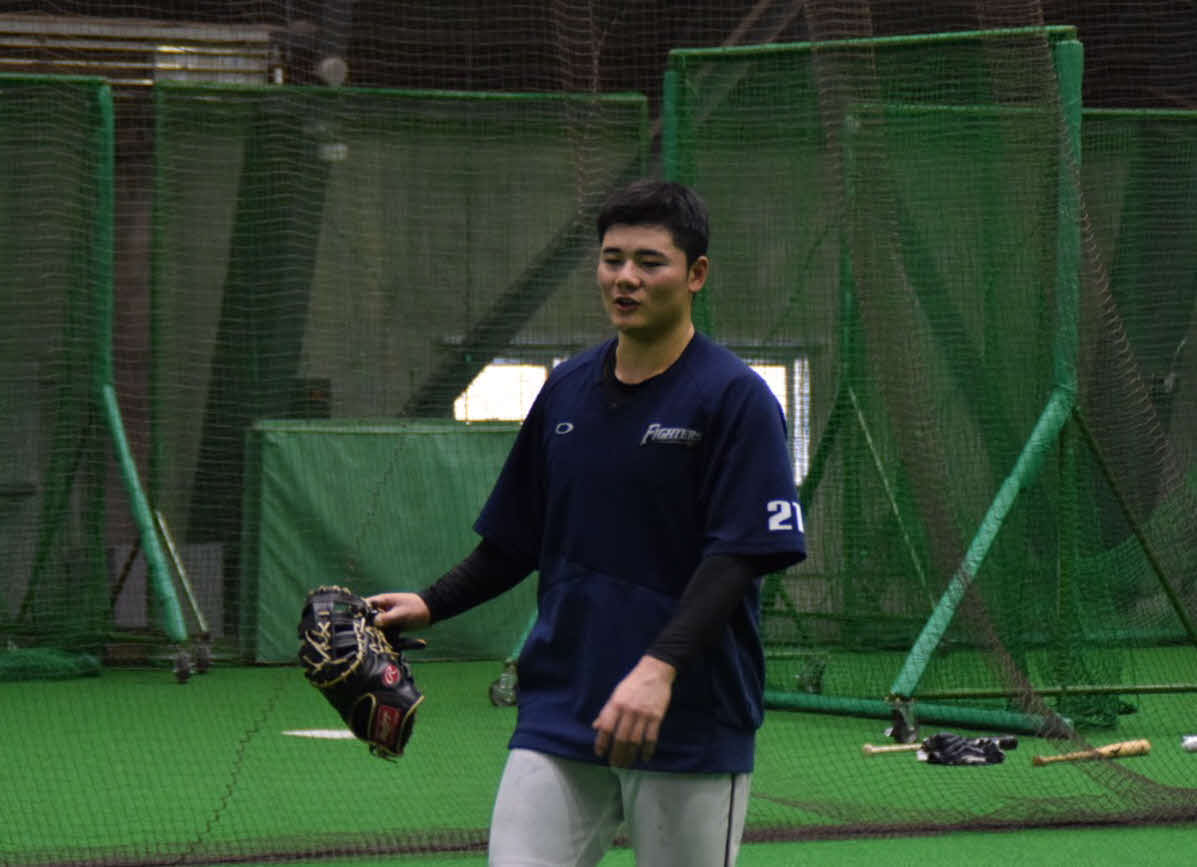 全体練習に参加した日本ハム清宮
