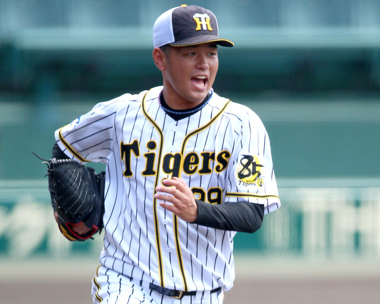 投手練習で汗を流す高橋遥人（撮影・上山淳一）