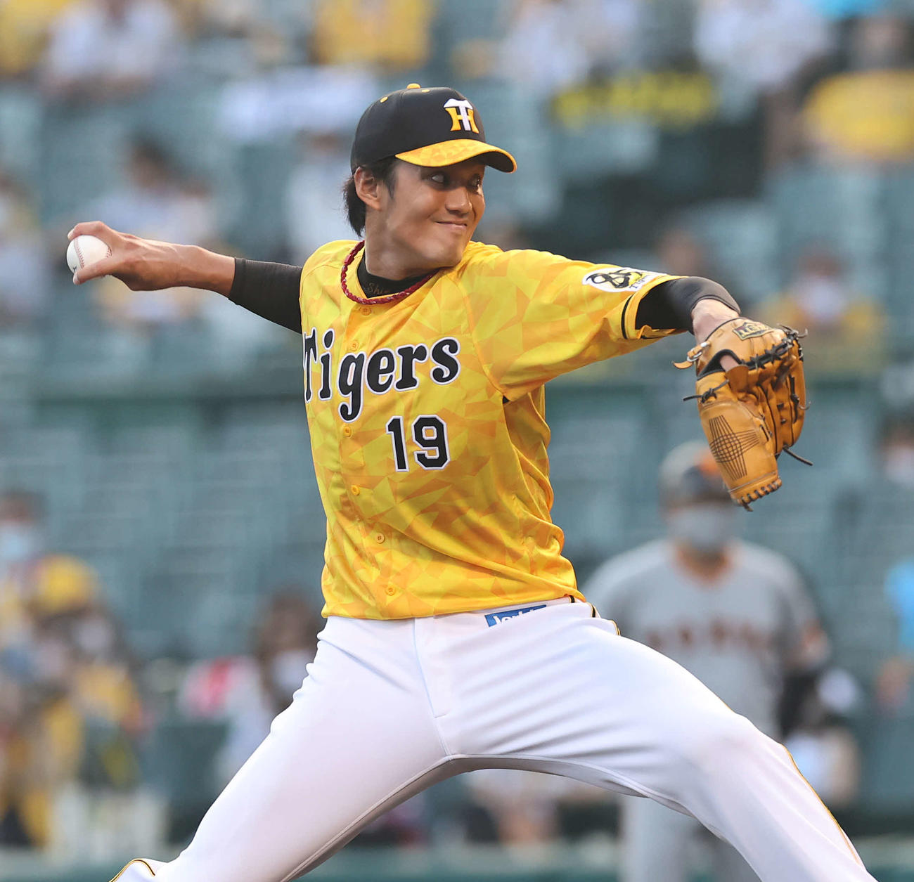 阪神対巨人　力投する阪神先発の藤浪（撮影・河野匠）