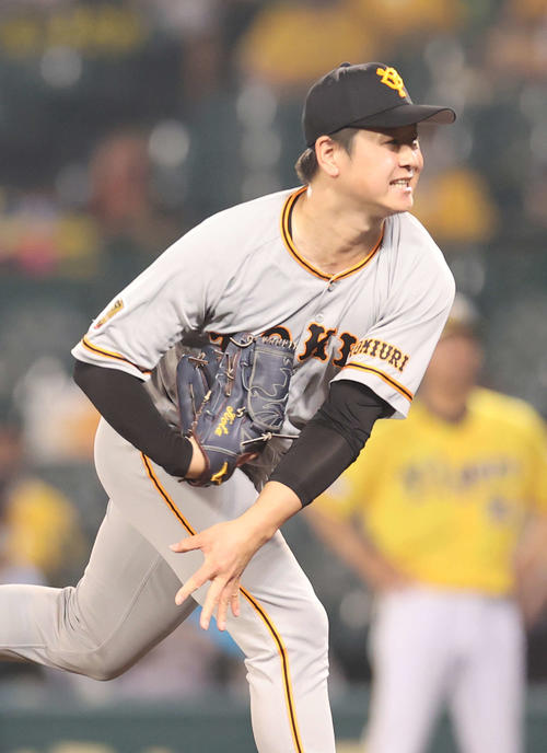 阪神対巨人　9回裏に巨人4番手で登板した中川（撮影・河野匠）