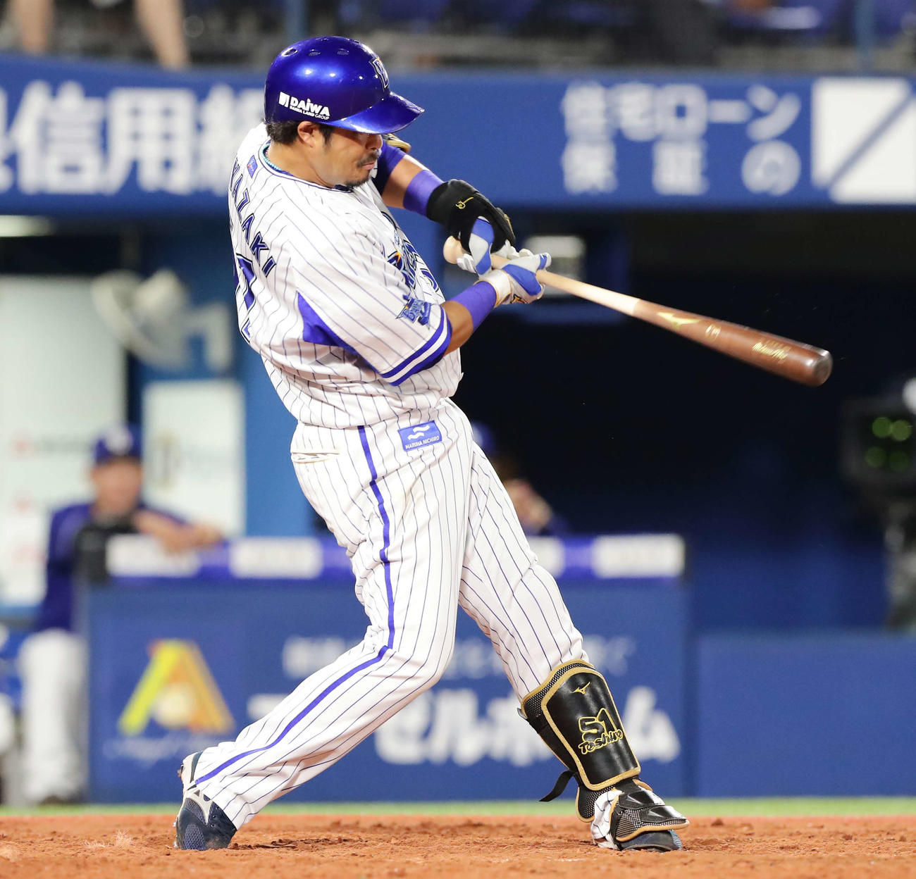 DeNA対中日　5回裏DeNA無死、宮崎は左越えに本塁打を放つ（撮影・丹羽敏通）