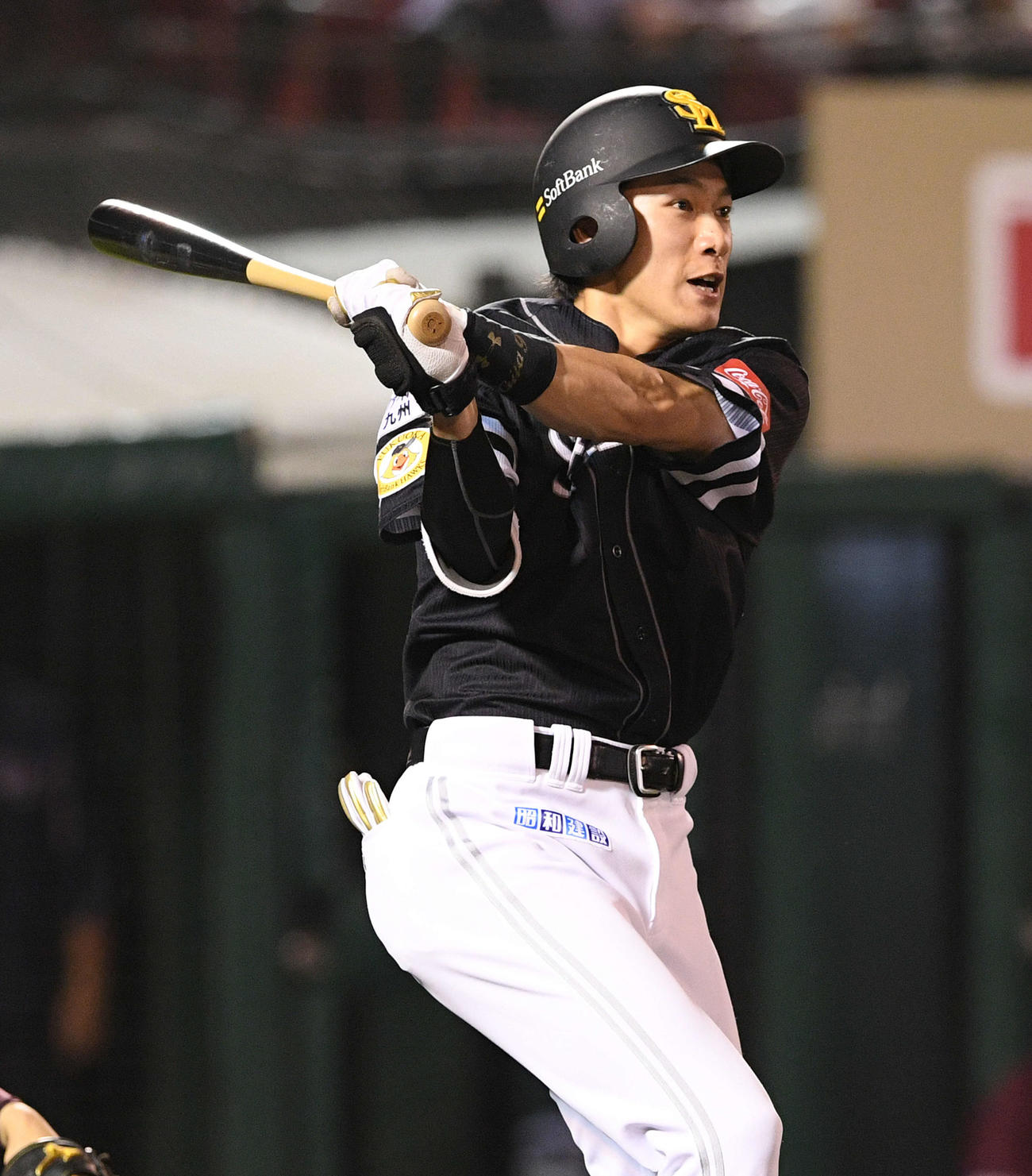 楽天対ソフトバンク　3回表ソフトバンク2死一、二塁、柳田は右前適時打を放つ（撮影・滝沢徹郎）