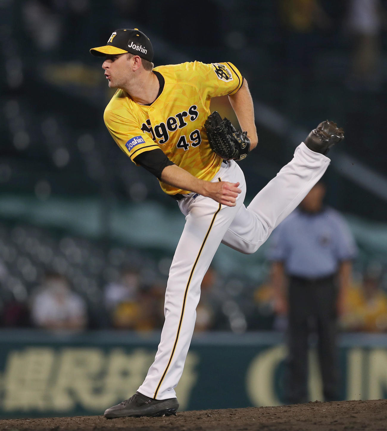 阪神対巨人　8回表、阪神2番手で登板するガンケル（撮影・前田充）