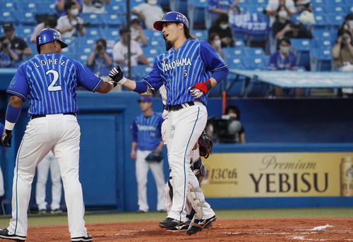 ｄｅｎａ倉本が先制の満塁弾 最高です 今季１号 プロ野球 日刊スポーツ