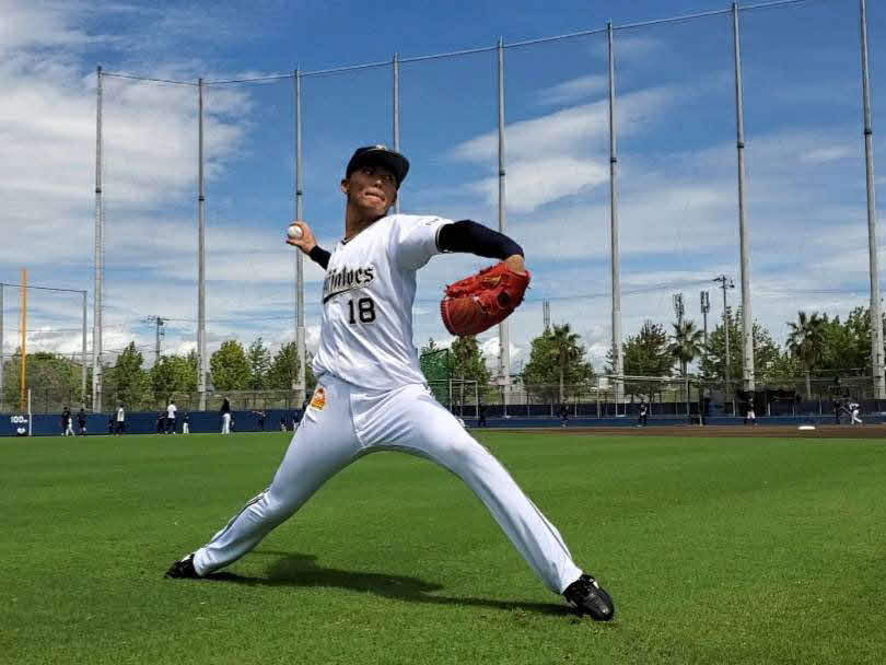 先発登板を翌日に控え、大阪・舞洲の球団施設で練習に励むオリックス山本由伸投手（球団提供）