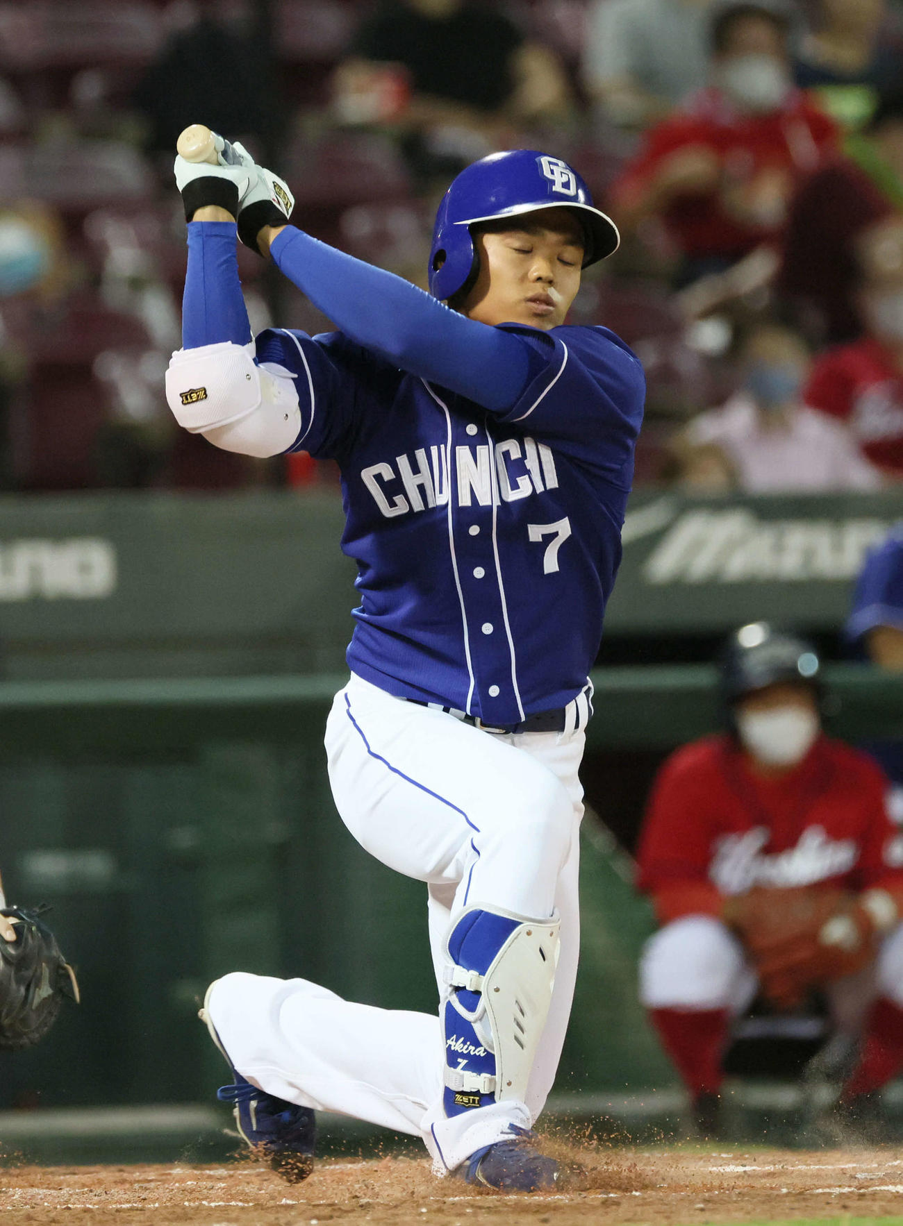 プロ野球広島対中日10回戦　5回表中日無死、代打の根尾は三振（撮影・加藤孝規）