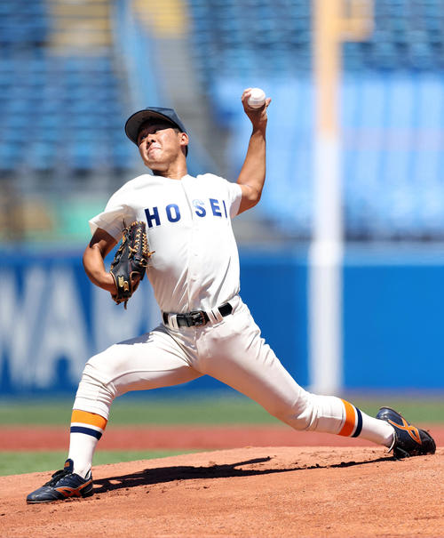 東大対法大　法大先発の鈴木（撮影・狩俣裕三）