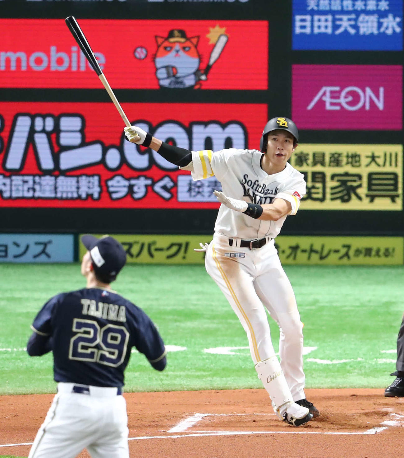 ソフトバンク対オリックス　6回裏ソフトバンク無死、柳田は中越え三塁打を放つ（撮影・梅根麻紀）