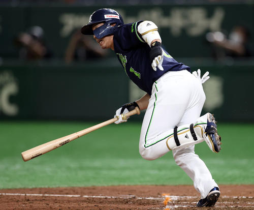 巨人対ヤクルト　4回表ヤクルト2死二塁、三ゴロに打ち取られる山田哲（撮影・狩俣裕三）