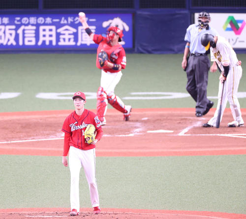 阪神対広島　4回裏阪神1死、中谷将大を見逃し三振に切る森下暢仁（撮影・清水貴仁）
