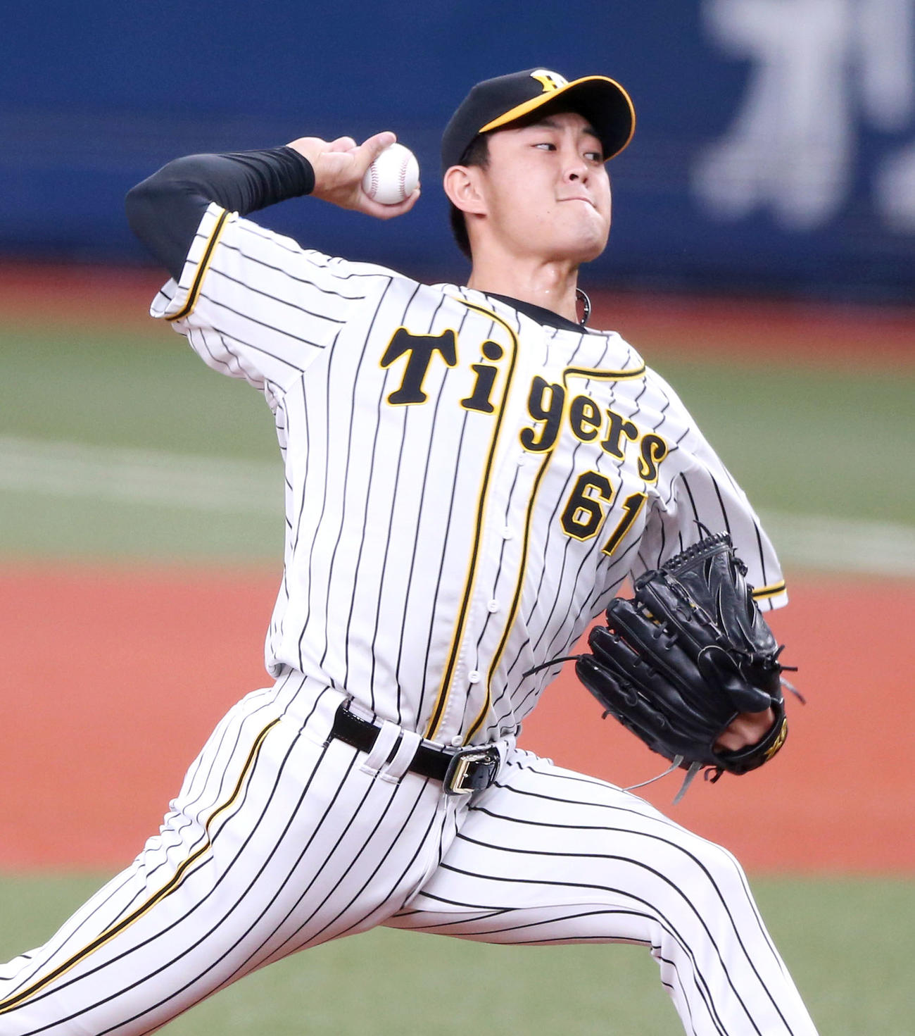 阪神対広島　9回、阪神3番手で登板の望月（撮影・上山淳一）