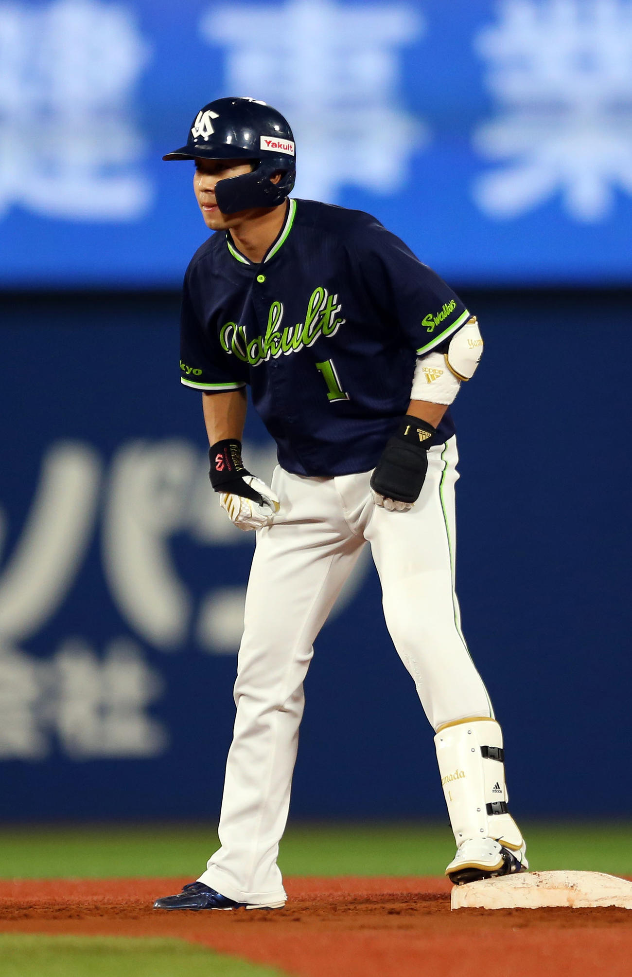 DeNA対ヤクルト　3回表ヤクルト1死二、三塁、左翼線に2点適時打を放った山田哲（撮影・大野祥一）