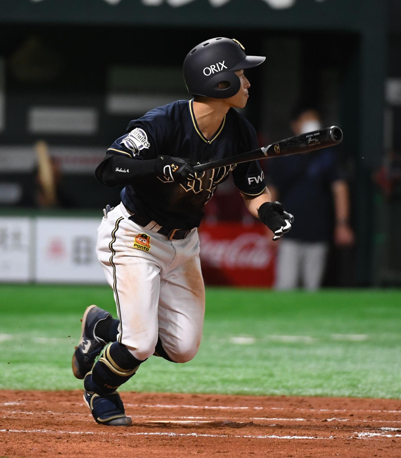 ソフトバンク対オリックス　2回表オリックス1死満塁、福田は左前に2点適時打を放つ（撮影・今浪浩三）