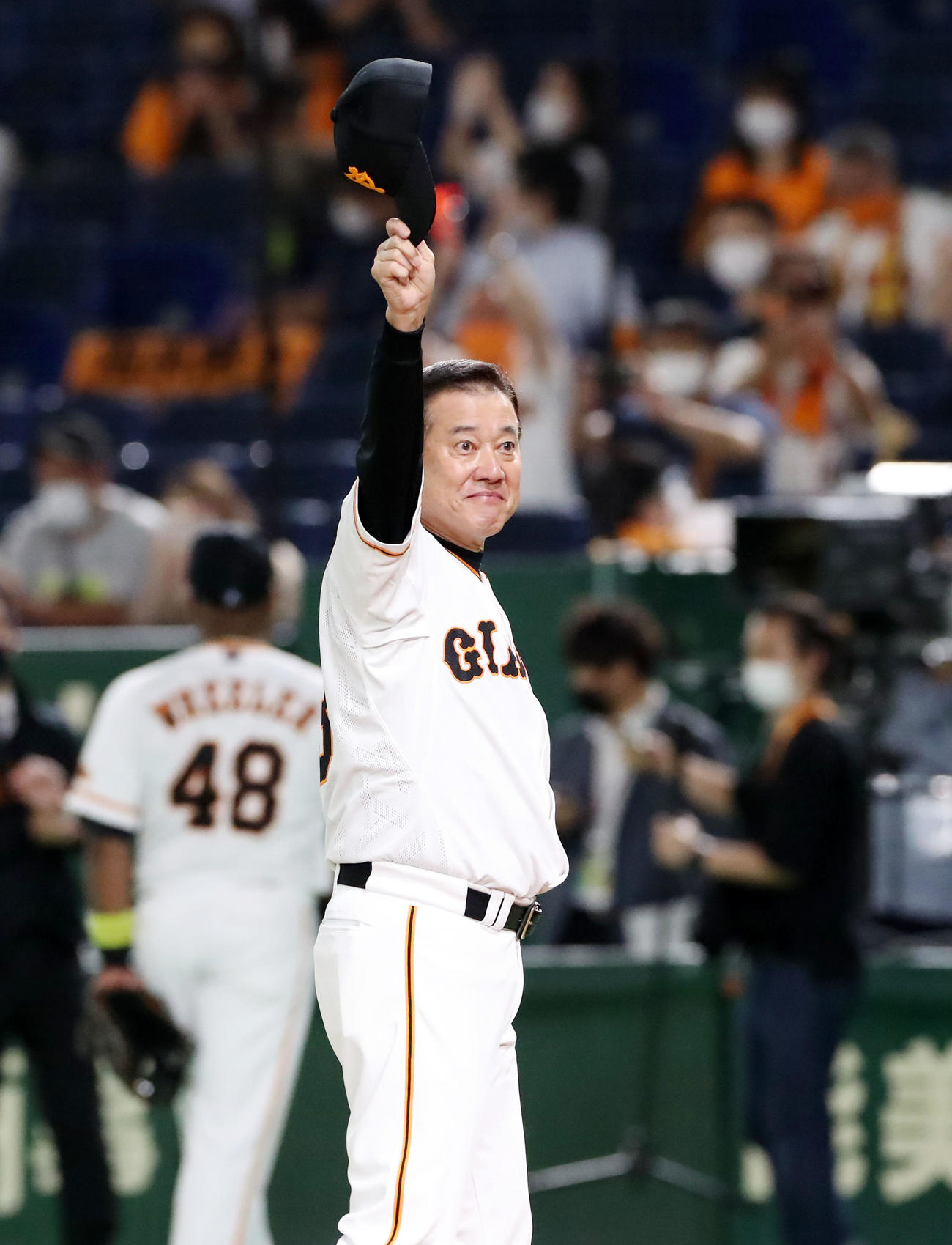 巨人対阪神　阪神に勝利し笑顔を見せる原監督（撮影・加藤哉）