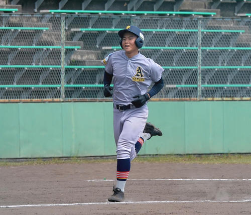 青森山田シニア初戦コールド負け 鈴木場外で一矢 - アマ野球 : 日刊