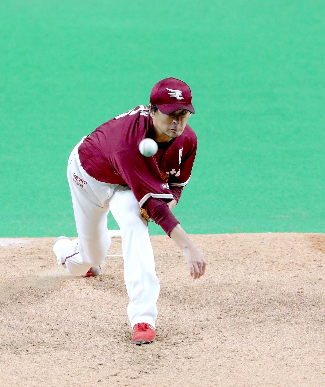 日本ハム対楽天　力投する楽天先発の涌井（撮影・佐藤翔太）