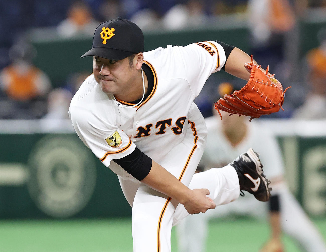 巨人対阪神　6回表、巨人4番手で登板し力投する大竹（撮影・垰建太）