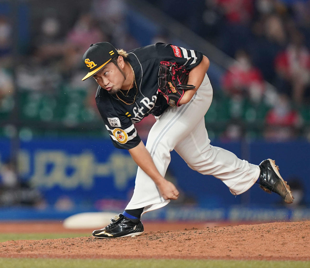 ロッテ対ソフトバンク　9回裏から4番手で登板したソフトバンク森（撮影・鈴木みどり）