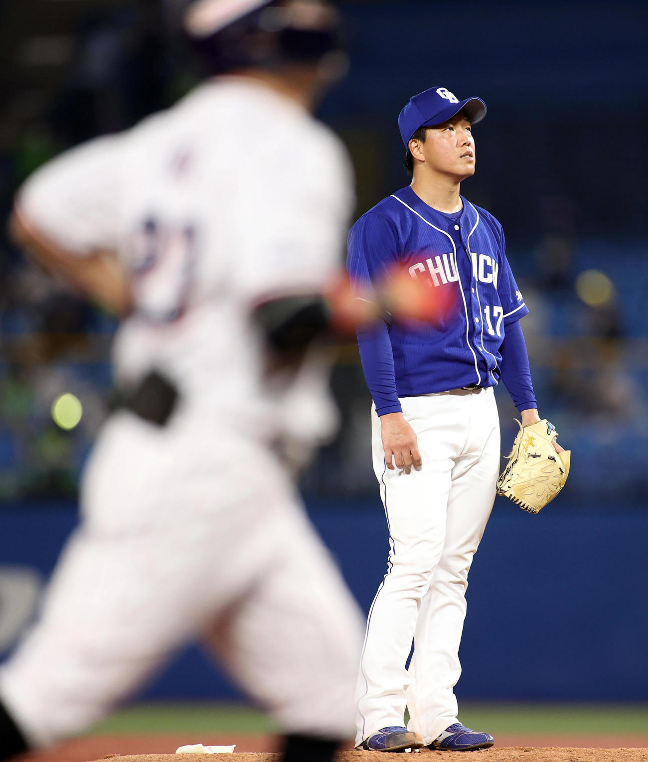 ヤクルト対中日　5回裏ヤクルト無死、青木にソロ本塁打を浴びる中日柳（撮影・狩俣裕三）
