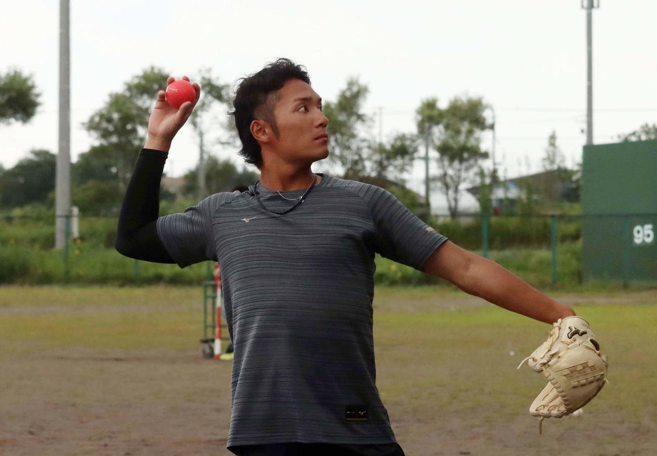 リーグ開幕に向け黙々と調整する苫小牧駒大エース伊藤（撮影・永野高輔）