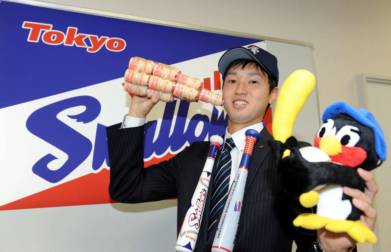 12年、ドラフト1位でヤクルト入団