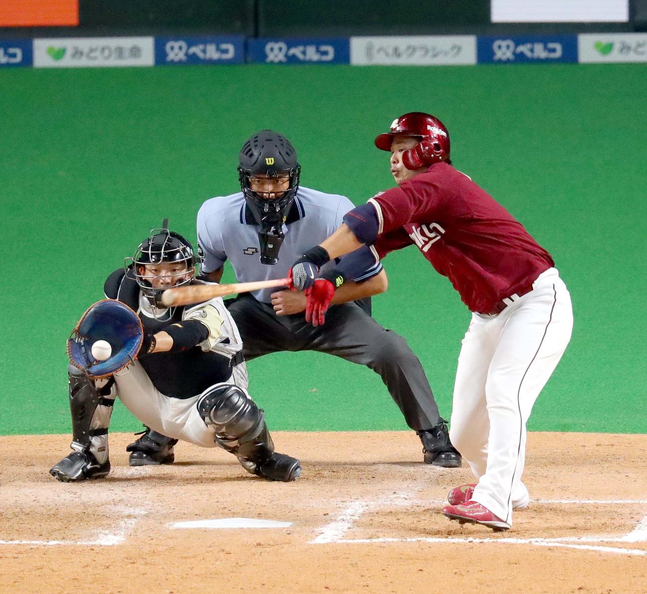 日本ハム対楽天　9回表楽天無死、浅村は三振に終わる（撮影・佐藤翔太）
