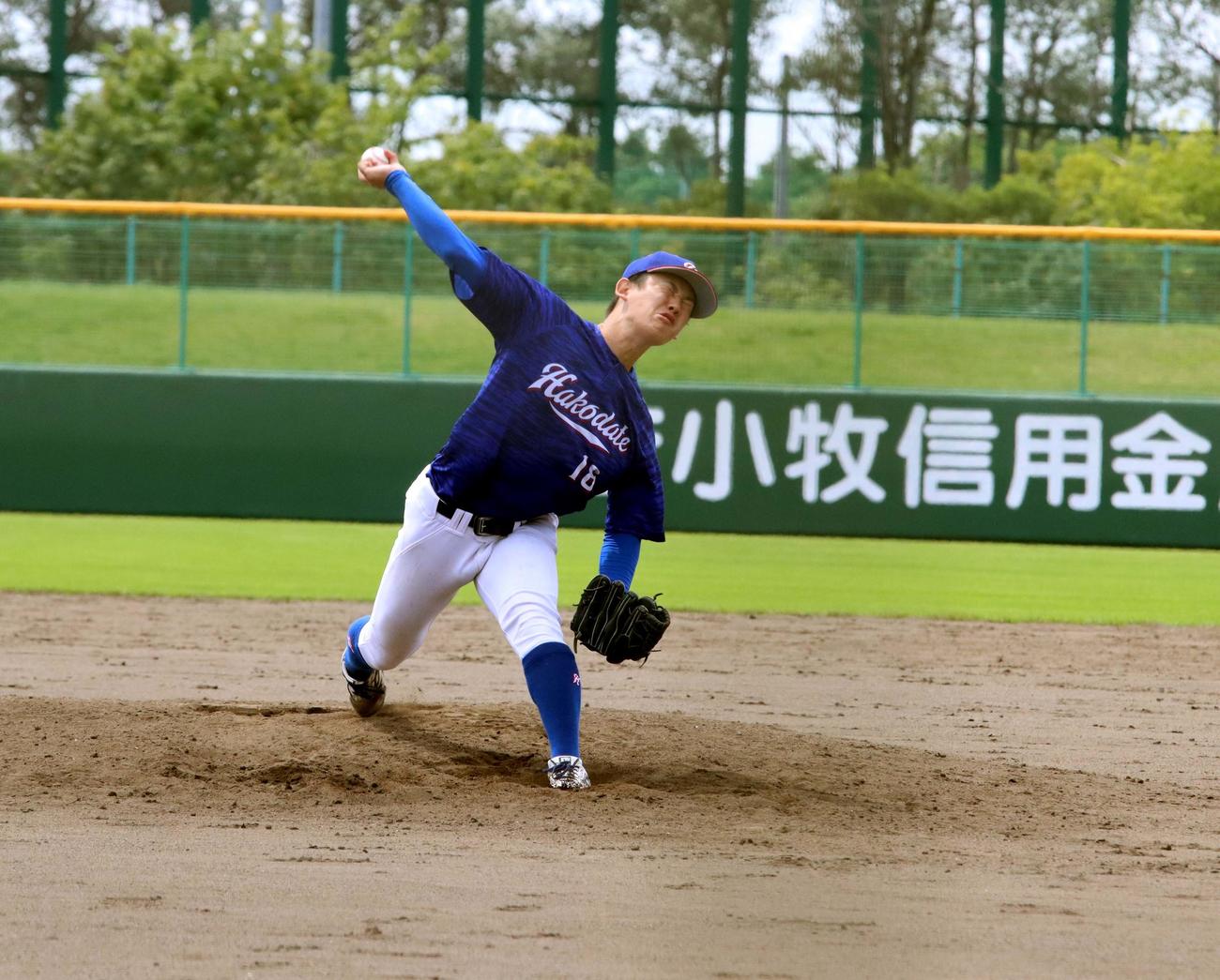 旭川大対函館大　開幕戦で1安打完封した函館大の枯木（撮影・永野高輔）